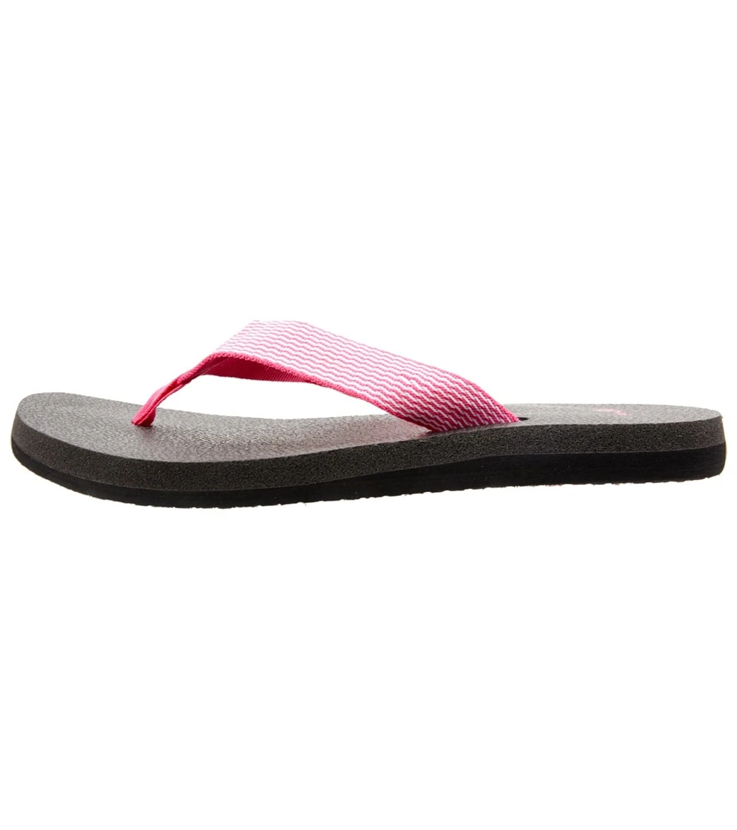 Sanuk Women's Yoga Mat Webbing Flip Flop Fuchsia/White 3 Sanuk Women's Yoga Mat Webbing Flip Flop Fuchsia/White