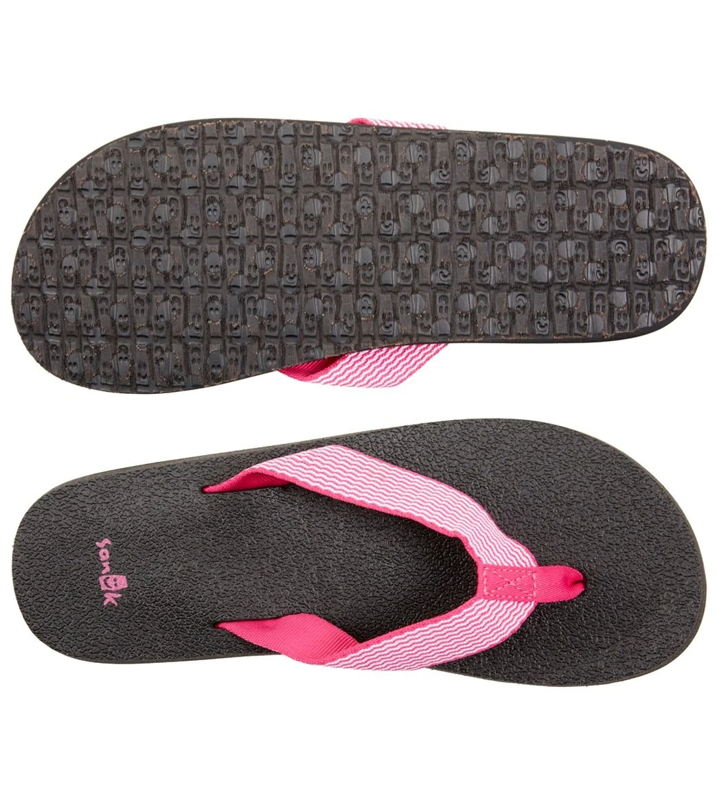 Sanuk Women's Yoga Mat Webbing Flip Flop Fuchsia/White 5 Sanuk Women's Yoga Mat Webbing Flip Flop Fuchsia/White - Image 3